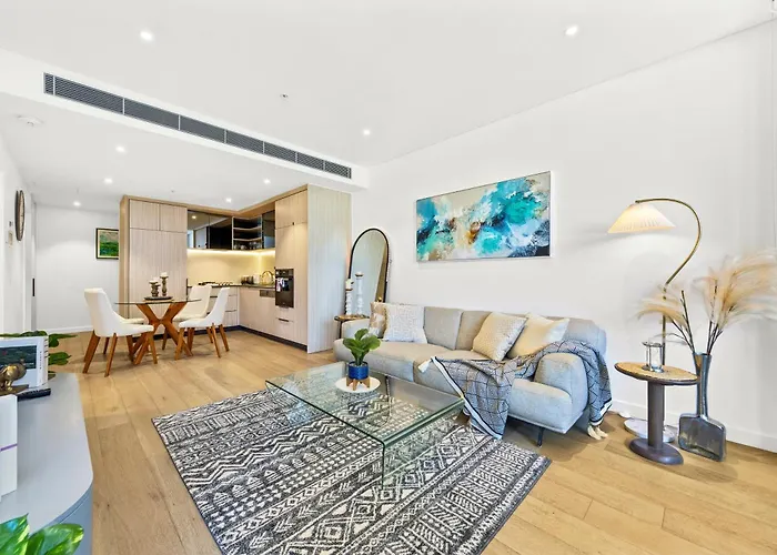 Urban Bliss 2Br Abode - Luxury, Comfort , Pool, Parking